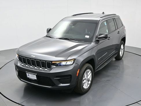 New 2025 Jeep Grand Cherokee Laredo X image 42