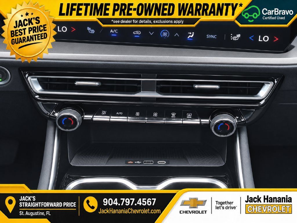 Used 2025 Chevrolet Traverse LT w/ Midnight/Sport Edition FWD image 16