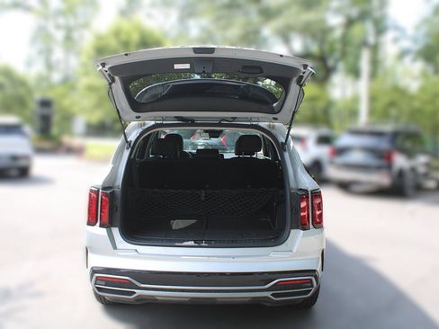 Used 2021 Kia Sorento S w/ Panoramic Sunroof Package FWD image 9