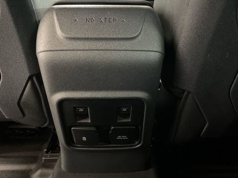 Used 2024 Ford Bronco Big Bend AWD/4WD image 15