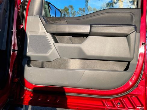 Used 2025 Ford F150 XLT w/ Equipment Group 301A Standard image 21