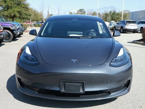 Used 2023 Tesla Model 3 Standard Range image 2