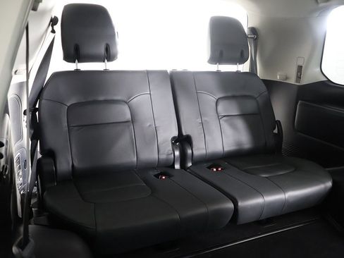 Used 2020 Toyota Land Cruiser image 43