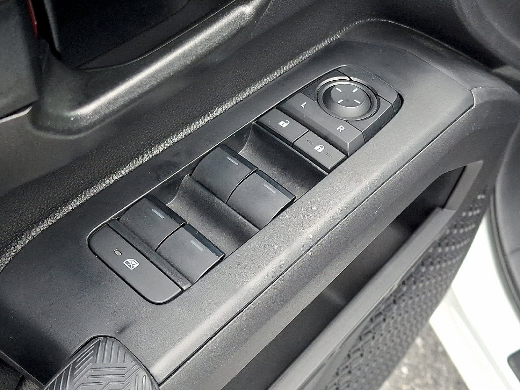 Used 2026 Toyota Tacoma SR RWD image 15