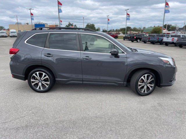 Used 2023 Subaru Forester Limited AWD/4WD image 11
