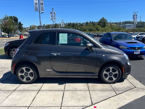 Used 2019 FIAT 500 e FWD image 8