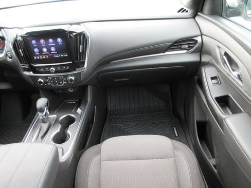 Certified 2023 Chevrolet Traverse LT AWD/4WD image 18