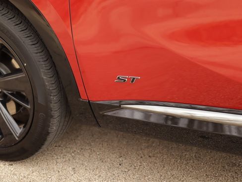 Used 2025 Buick Envision Sport Touring image 40