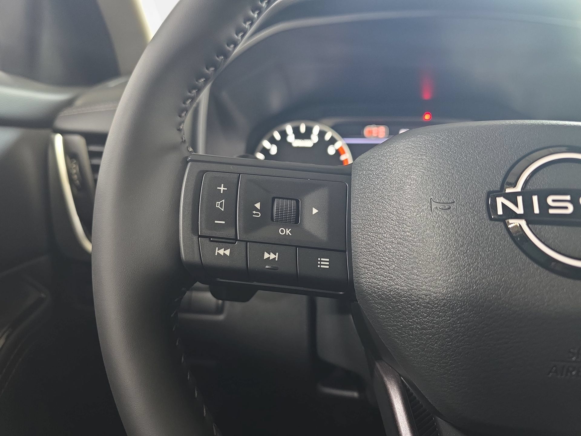 New 2026 Nissan Rogue Dark Armor AWD/4WD image 16
