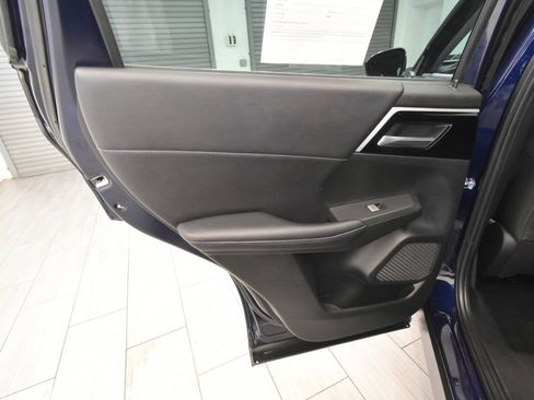 Used 2023 Mitsubishi Outlander SE AWD/4WD image 14