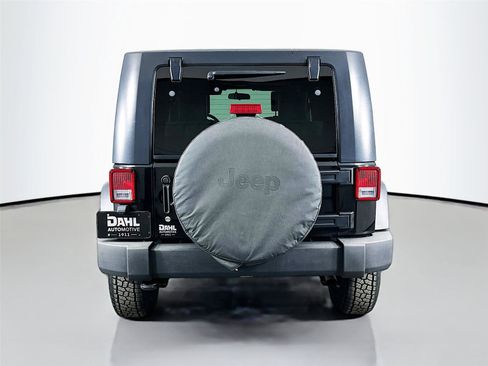 Used 2010 Jeep Wrangler Unlimited Sport image 6