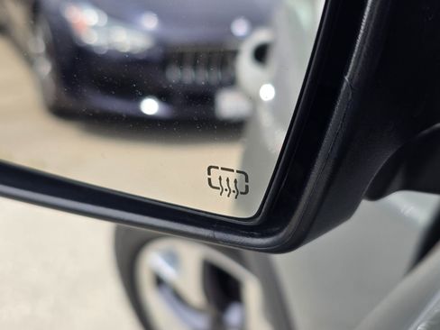 Used 2020 Jeep Compass Limited FWD image 24