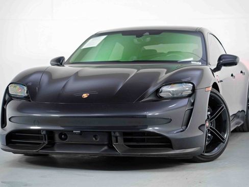 Used 2021 Porsche Taycan Turbo S image 3