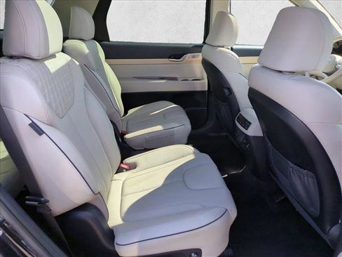 Used 2024 Hyundai Palisade Limited image 22