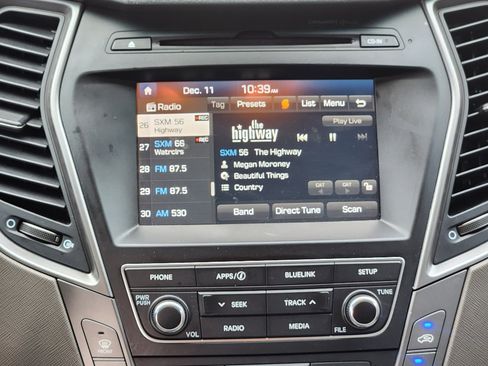 Used 2017 Hyundai Santa Fe Sport image 29