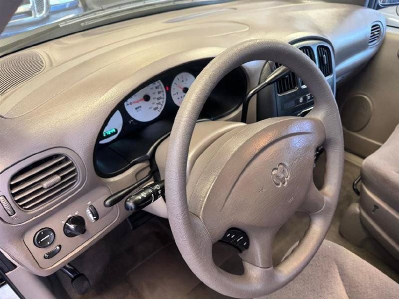 Used 2003 Dodge Caravan SE FWD image 28