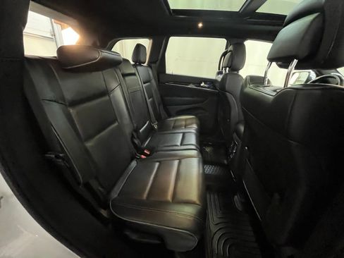 Used 2019 Jeep Grand Cherokee Overland image 26