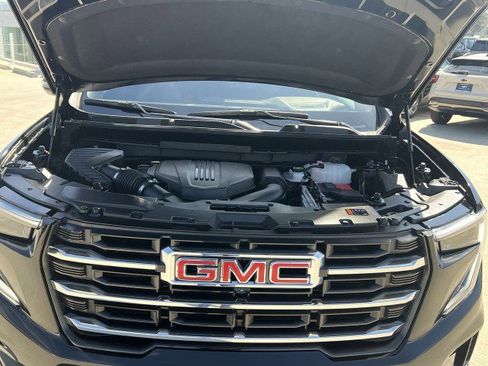 Used 2025 GMC Acadia Elevation image 30