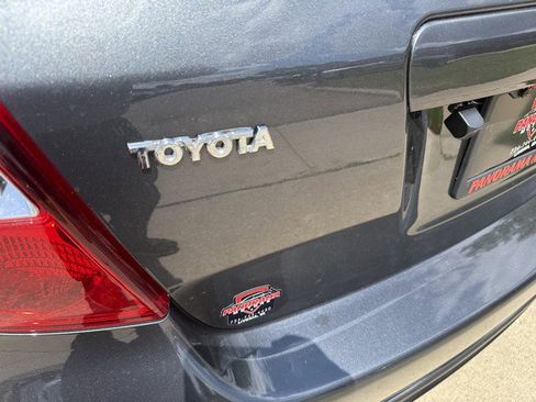 Used 2009 Toyota Matrix S FWD image 40