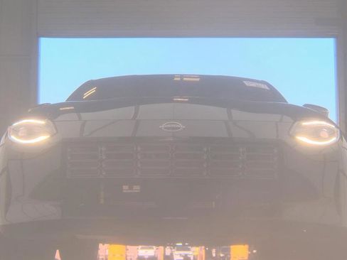 Used 2025 Nissan Z Performance w/ Floor Mat Package RWD image 7