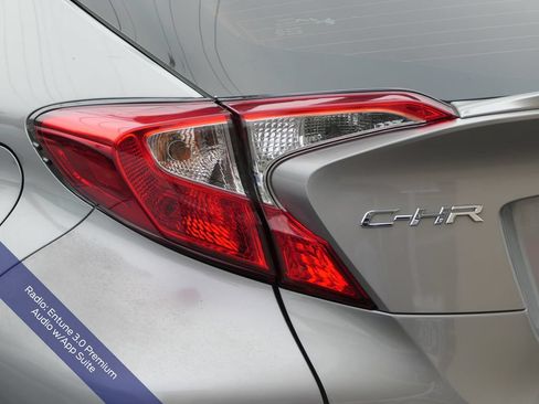 Used 2019 Toyota C-HR Limited FWD image 7