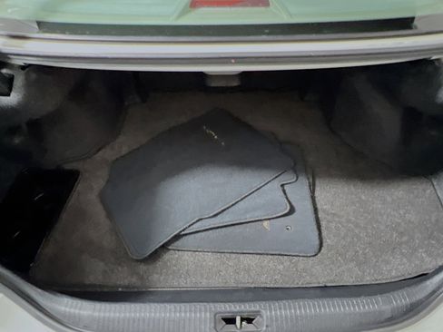 Used 2011 Toyota Avalon Limited FWD image 34