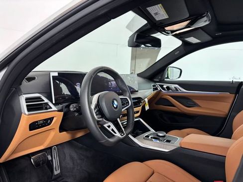 Used 2026 BMW i4 xDrive40i w/ M Sport Package AWD/4WD image 9