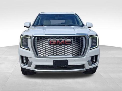 Used 2023 GMC Yukon Denali AWD/4WD image 2