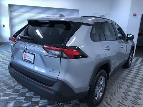 Certified 2025 Toyota RAV4 LE AWD/4WD image 32
