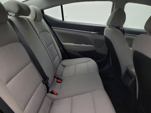 Used 2018 Hyundai Elantra SEL image 19