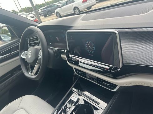 New 2026 Volkswagen Atlas Cross Sport SEL Premium R-Line image 39