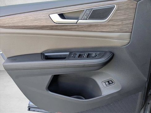 New 2026 Volkswagen Atlas SEL image 18