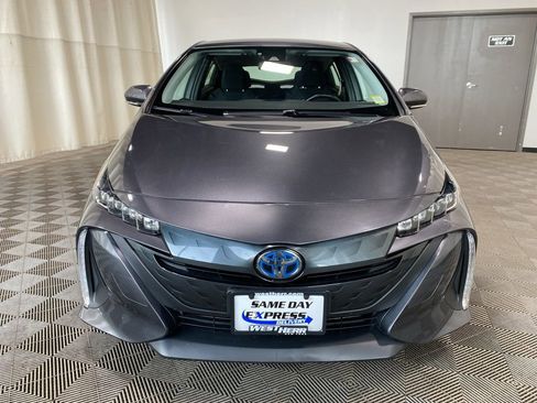 Used 2020 Toyota Prius Prime LE image 2