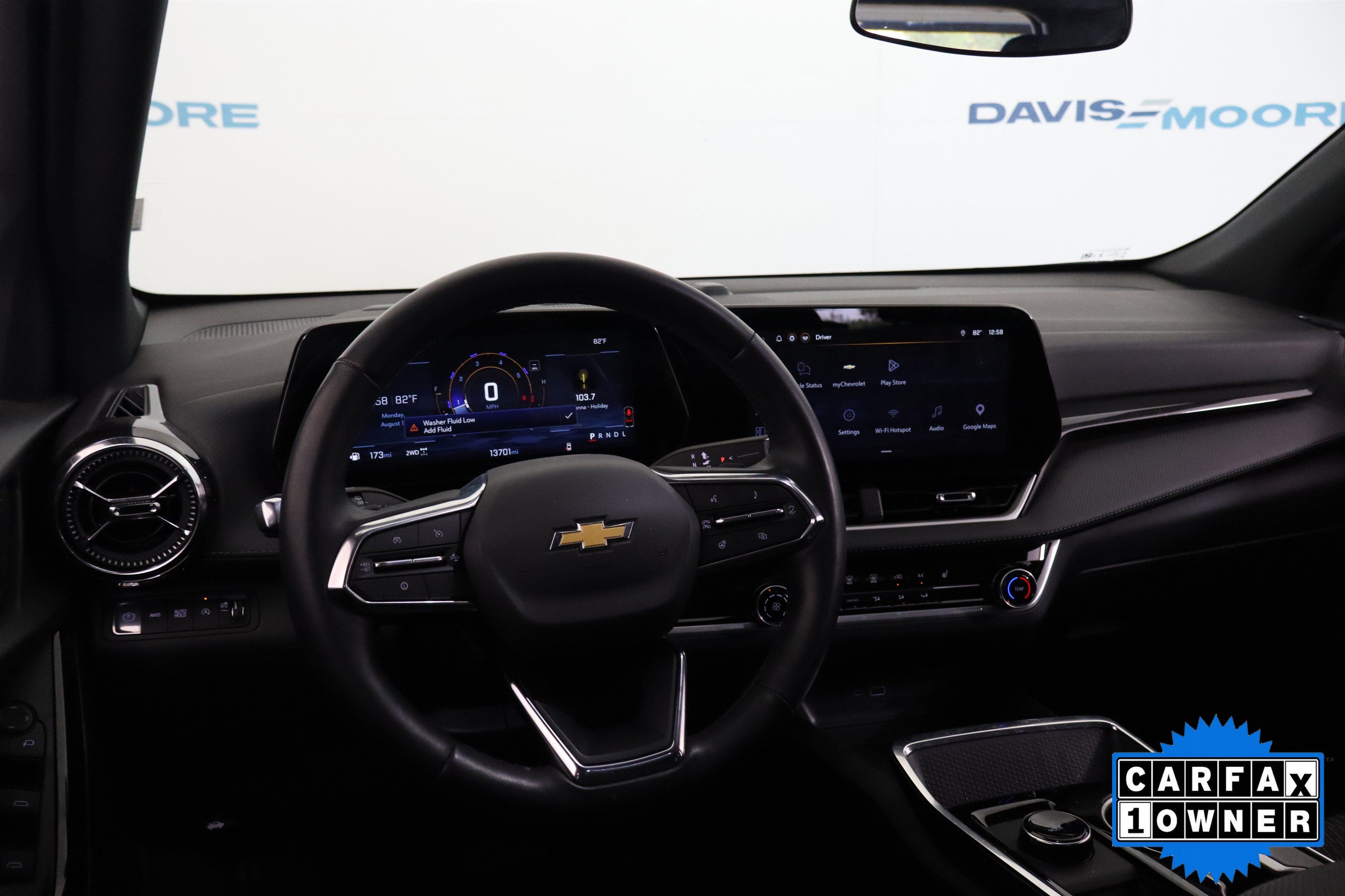 Used 2026 Chevrolet Equinox LT AWD/4WD image 16