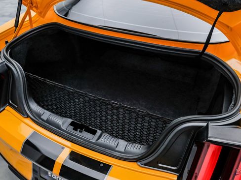 Used 2019 Ford Mustang Shelby GT350 w/ Technology Package image 87