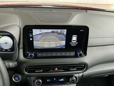 Used 2023 Hyundai Kona Limited image 10