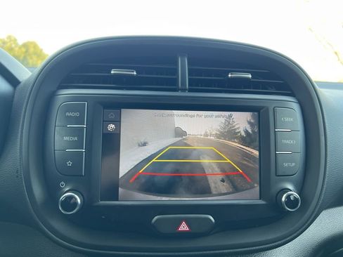 Used 2025 Kia Soul LX w/ LX Technology Package image 19