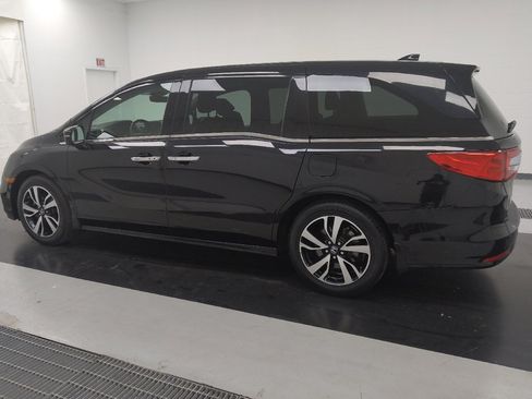 Used 2018 Honda Odyssey Elite image 3
