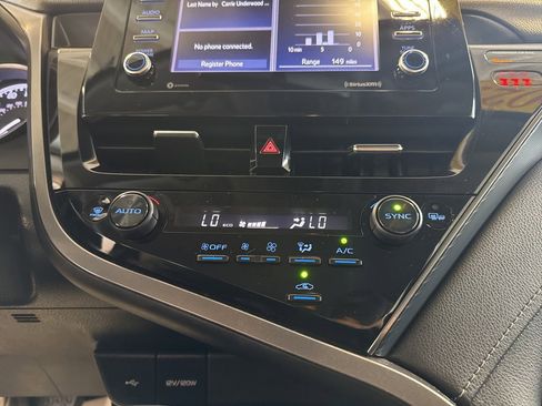 Used 2022 Toyota Camry SE image 15