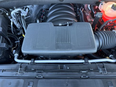 New 2026 GMC Yukon Elevation image 32