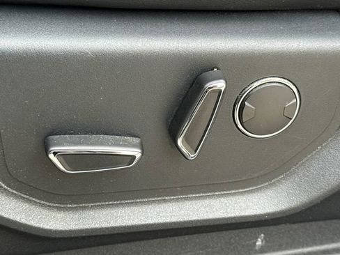 Used 2019 Ford F250 Lariat w/ Lariat Ultimate Package image 17