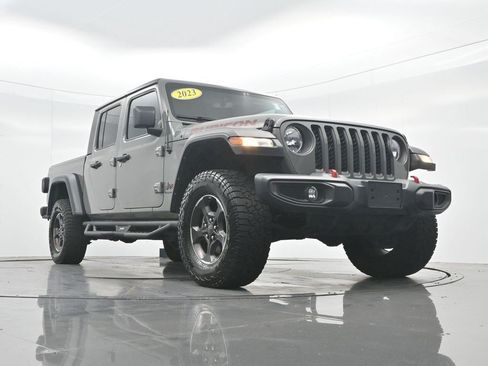 Used 2023 Jeep Gladiator Rubicon w/ Trailer Tow Package AWD/4WD image 29