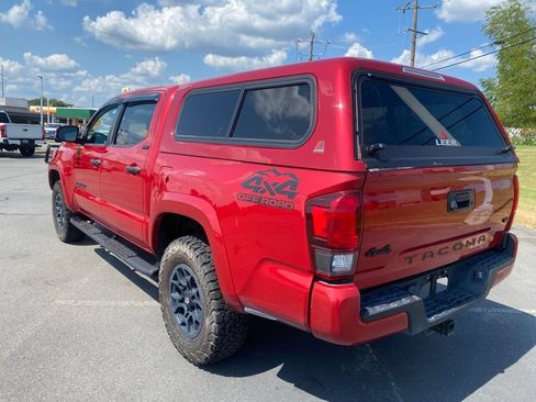 Used 2021 Toyota Tacoma SR5 w/ Technology Package AWD/4WD image 5