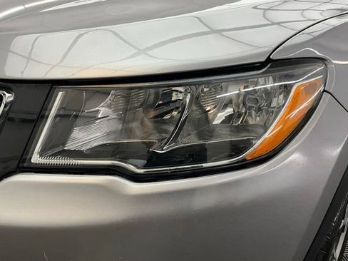 Used 2018 Jeep Compass Limited AWD/4WD image 23