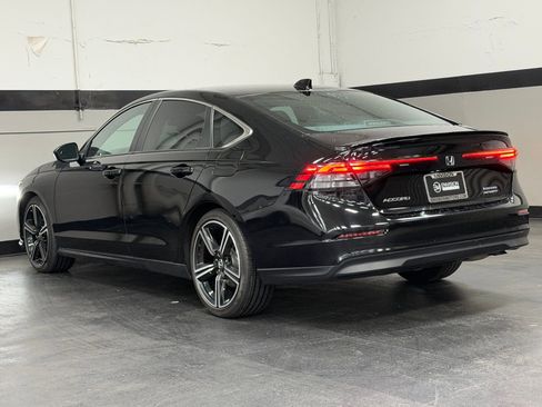 Used 2024 Honda Accord Sport image 10