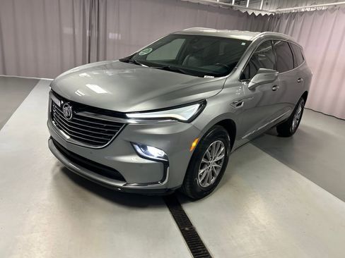 Used 2023 Buick Enclave Essence w/ Trailering Package, 5000 lbs. AWD/4WD image 3