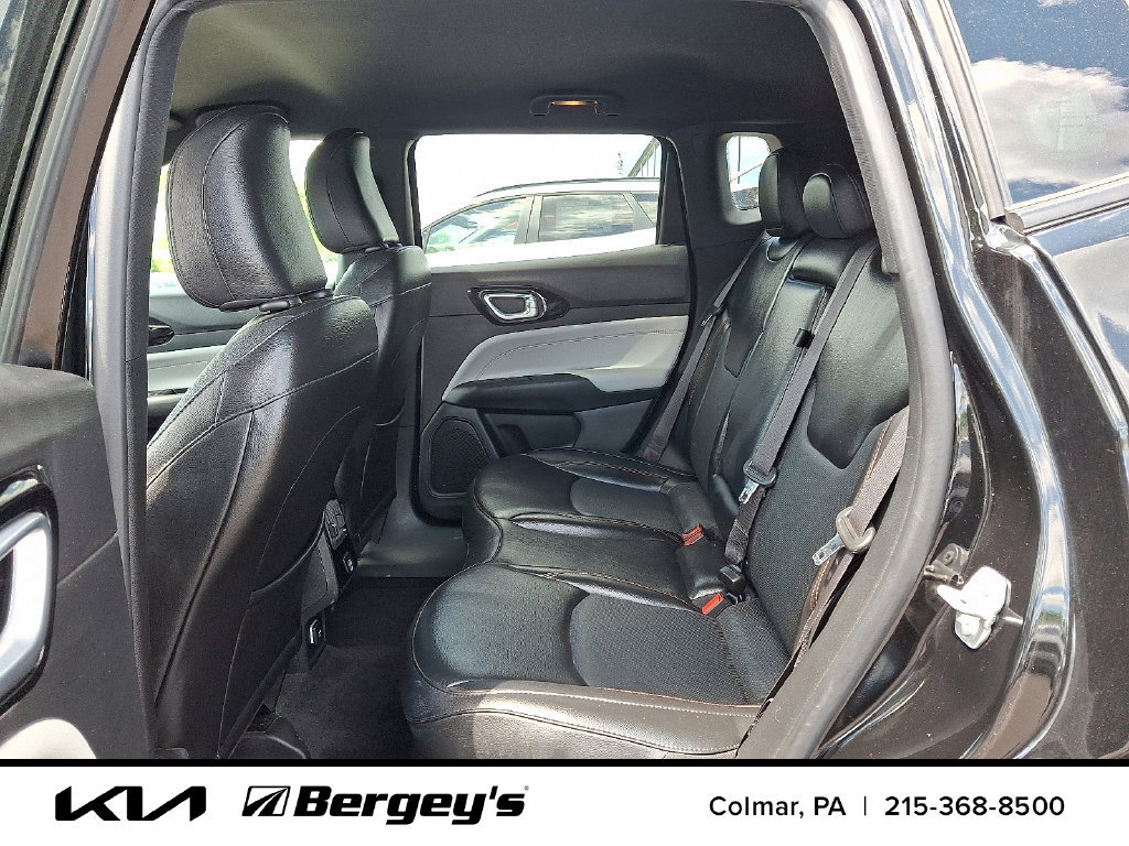 Used 2023 Jeep Compass Limited AWD/4WD image 12