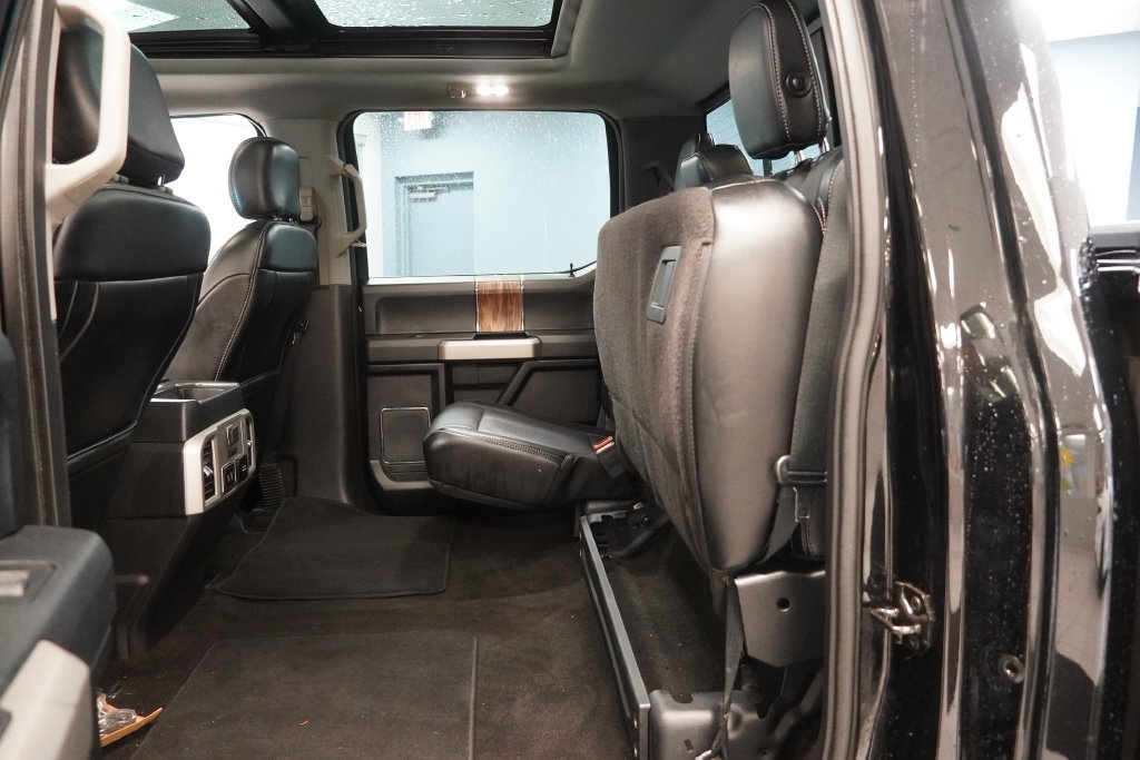 Used 2018 Ford F150 Lariat w/ Equipment Group 502A Luxury AWD/4WD image 28