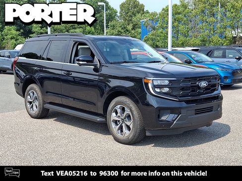 New 2027 Ford Expedition Active AWD/4WD image 1