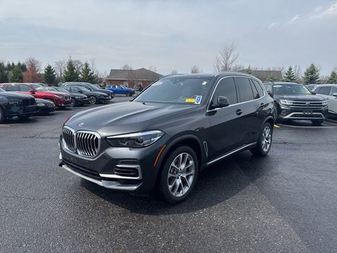 Used 2023 BMW X5 xDrive40i w/ Premium Package image 9